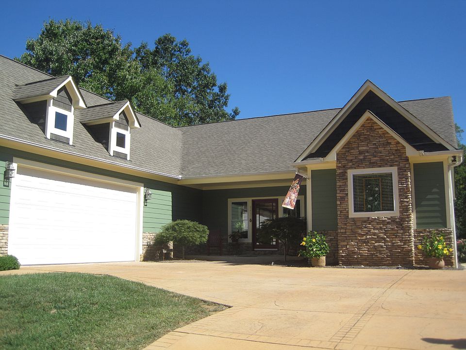 1st image of 8435 Marina Ln