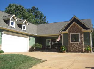 8435 Marina Ln, Catawba, NC 28609