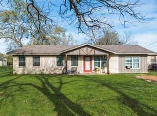 305 Airport Rd, Paris, TX 75462