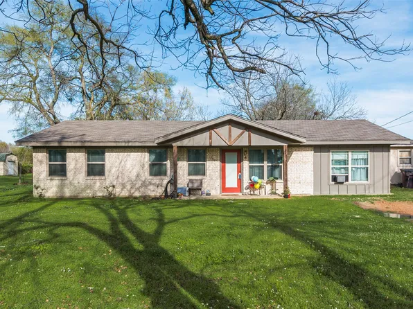 305 Airport Rd, Paris, TX 75462
