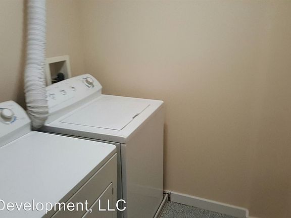 2nd image of 131 E 14th St APT 301