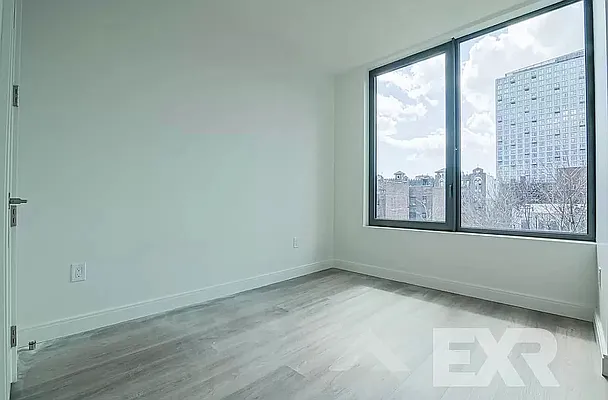 Rented by EXR | media 18