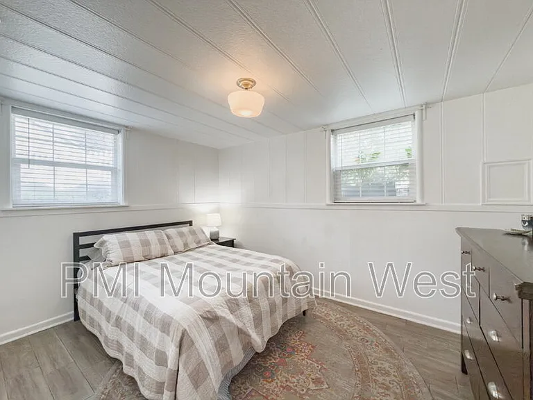 2122 S 1800 E — Photo 60