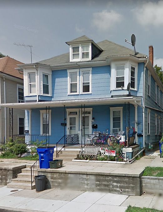 1st image of 425 Guilford Ave