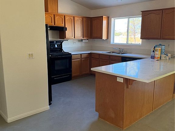 5th image of 940 Indian Rd