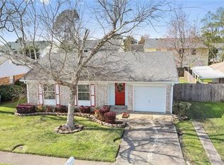 2757 Highland Dr N, Gretna, LA 70056
