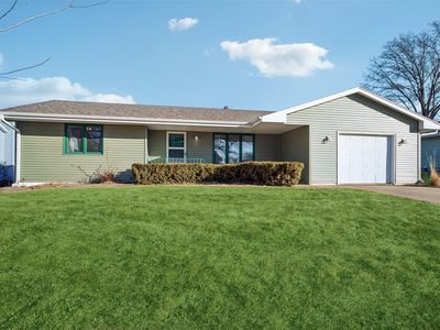 1220 E Girard Ave, Indianola, IA, 50125