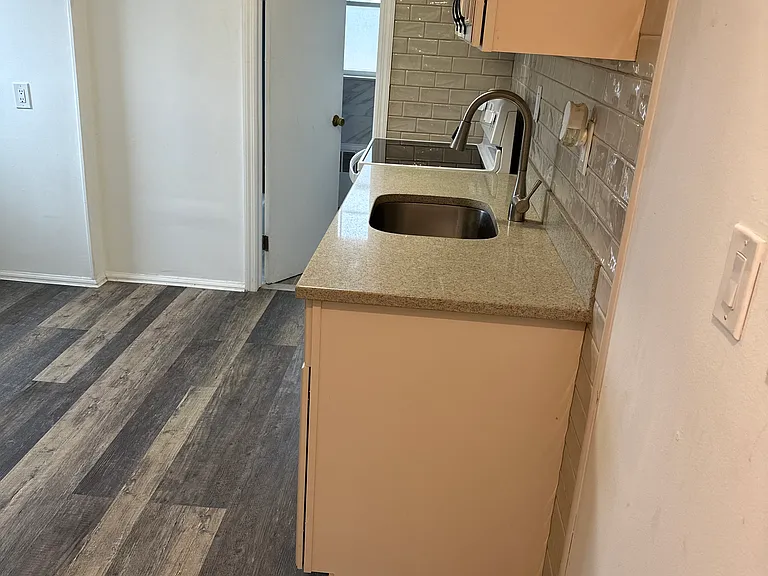68 Shipherd Ave #2 — Photo 20