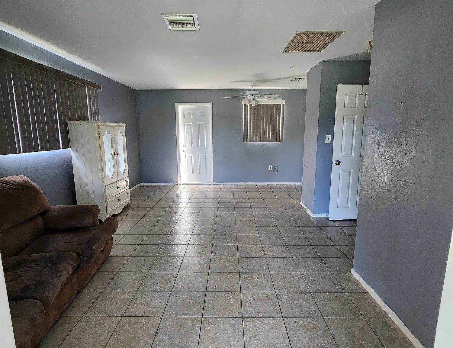 608 Se 46th Ter (8) Plex - 6 — Photo 3