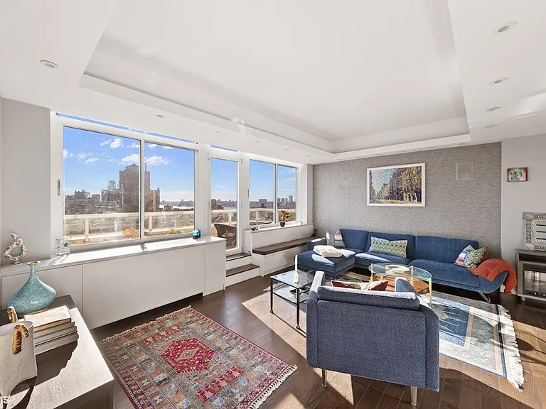 2373 Broadway #Penthouse 6 — Photo 1