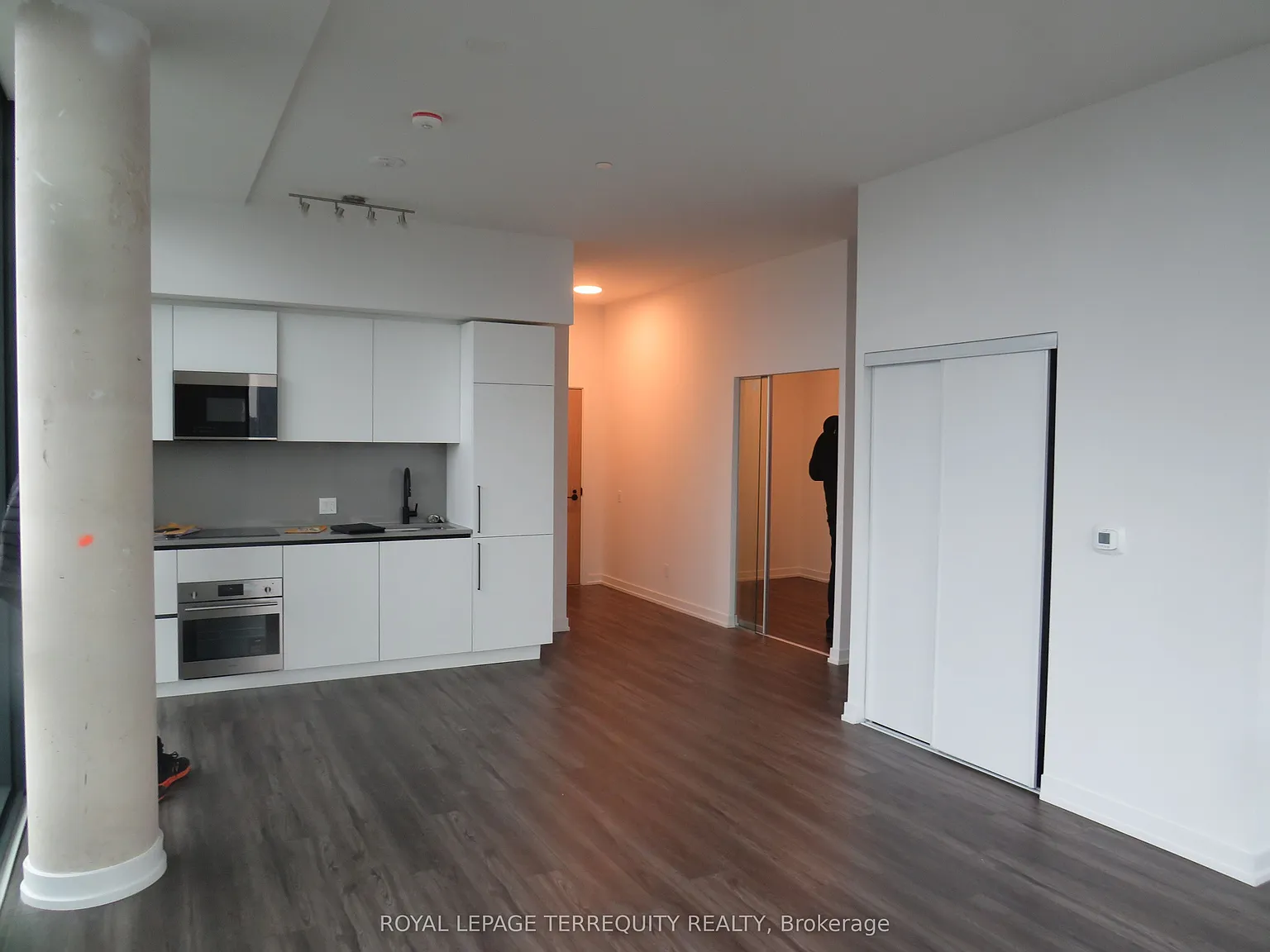 3 bed, $7,000 — Photo 3