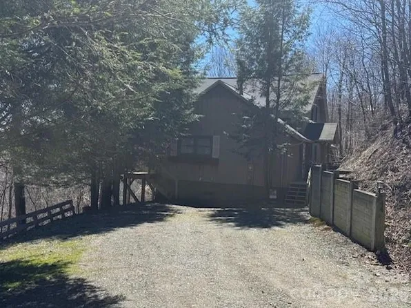 44 Buck House Rd, Mars Hill, NC 28754