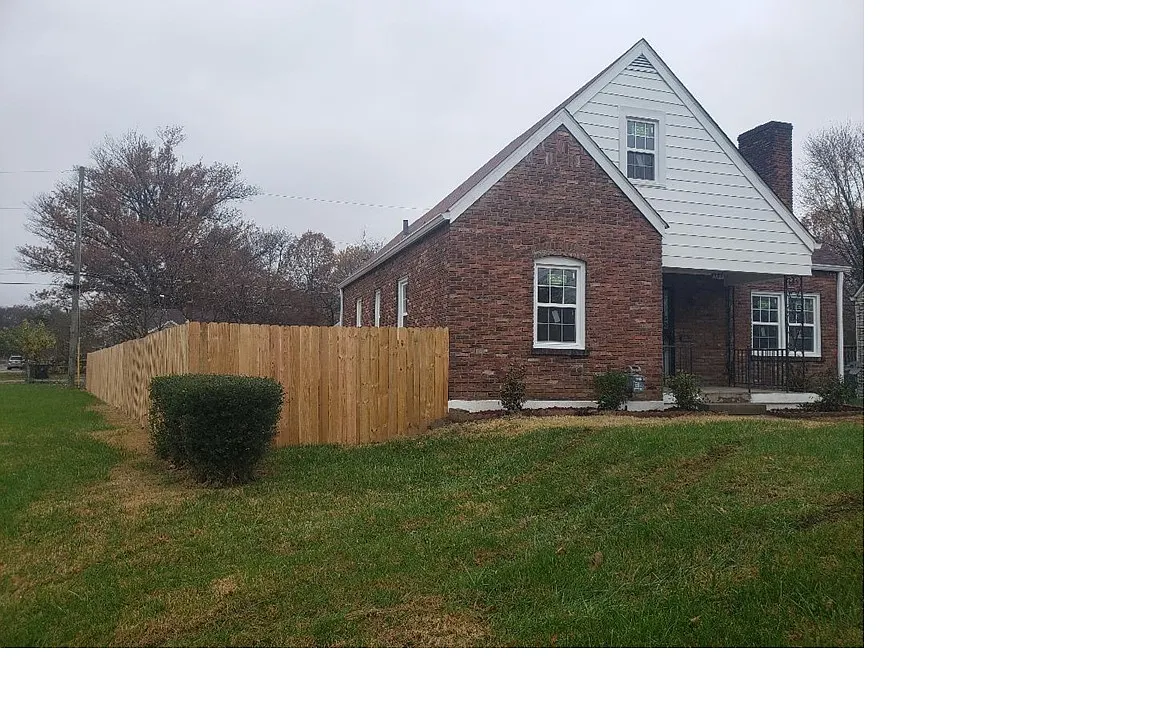 1836 Cypress St photo 1
