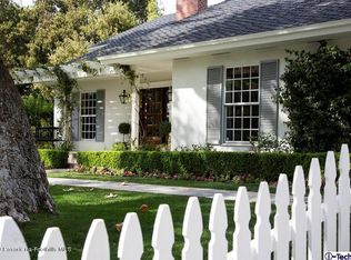 2001 Orchard Ln, La Canada Flintridge, CA 91011