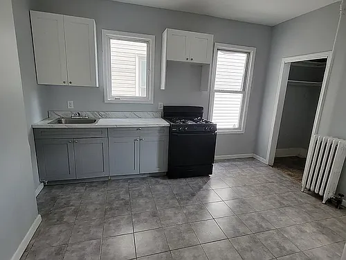 36 Dehart Pl #5D Photo 1