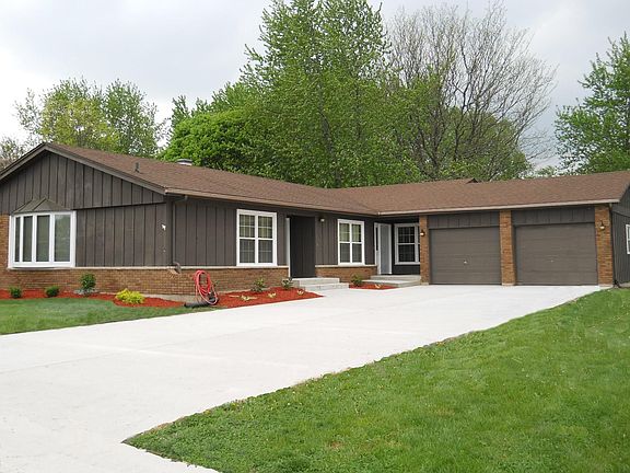 Extra long driveway!