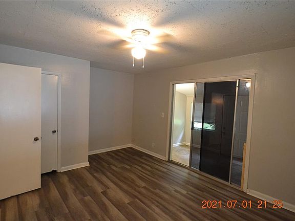 5th image of 3015 Gordon Ct