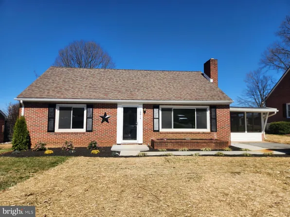 16814 Hampton Rd, Williamsport, MD 21795