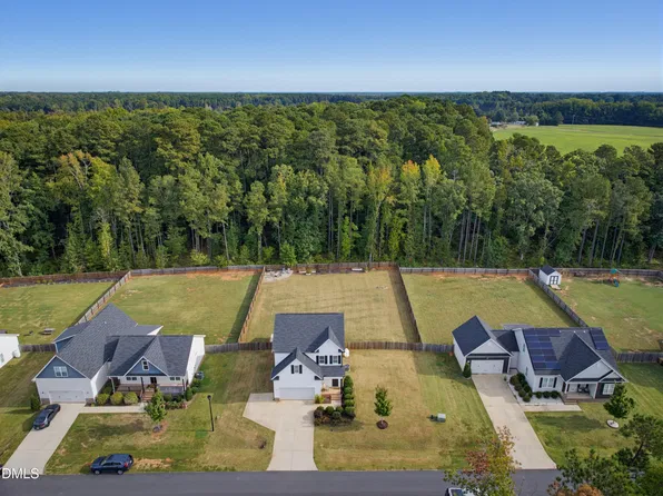 196 Silverleaf Dr, Wendell, NC 27591