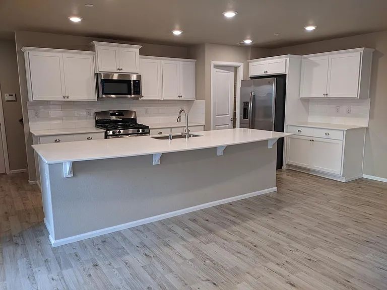 3368 Hoffman Hill Blvd — Photo 6