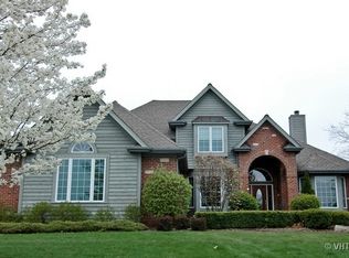 18N066 Carriage Way Ln, Huntley, IL 60142