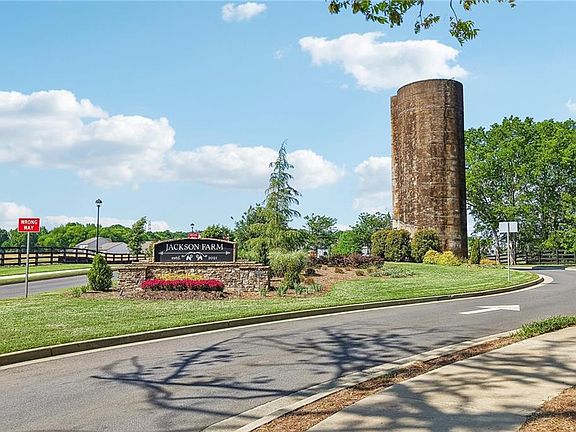 4th image of 75 Jackson Farm Rd SE