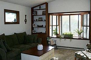 5th image of 243 Hilltop Ln
