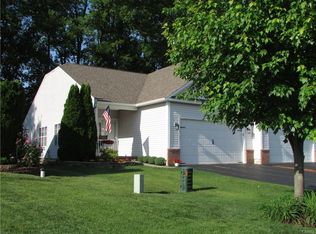 4125 Sandbar Ln, Liverpool, NY 13090