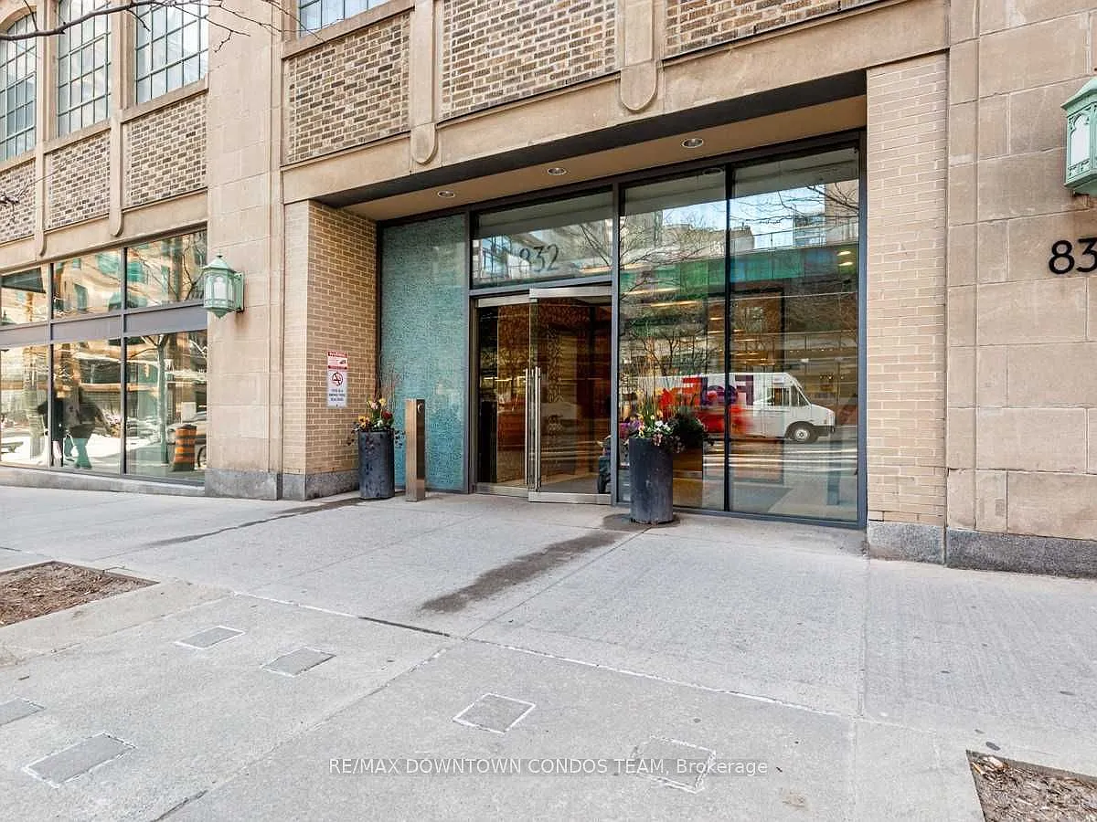 1 bed, $2,595 — Photo 3