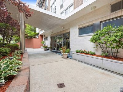2160 Center Ave APT 1F, Fort Lee, NJ, 07024