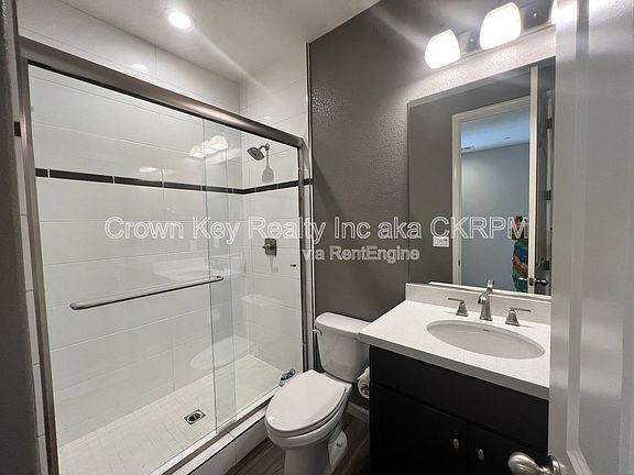 5th image of 2254 Middlebury Dr