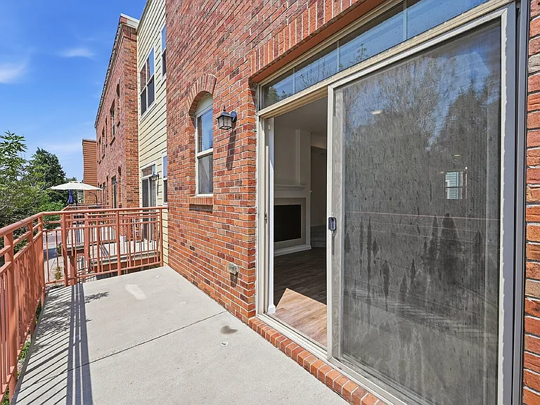 5388 Allison St — Photo 14