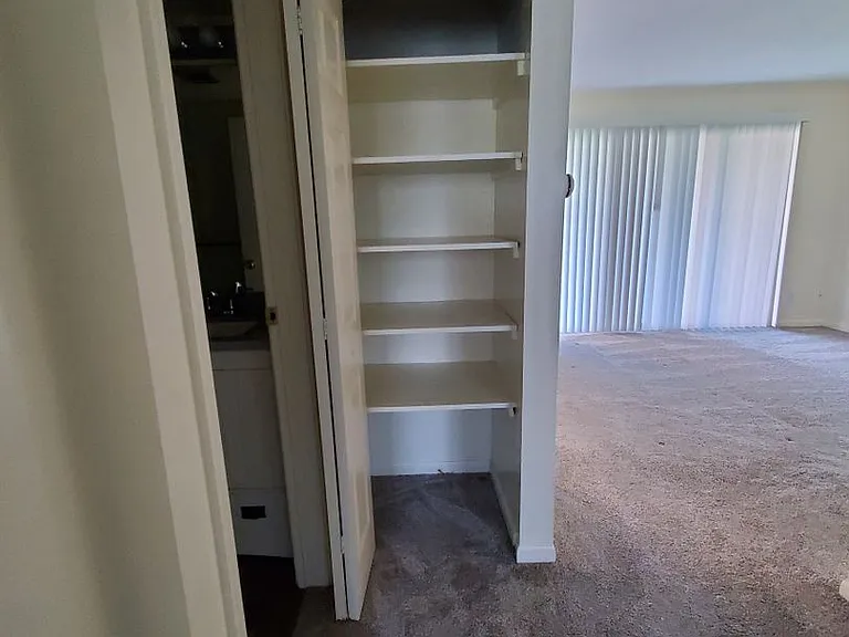 4172 Wyatt Rd — Photo 12