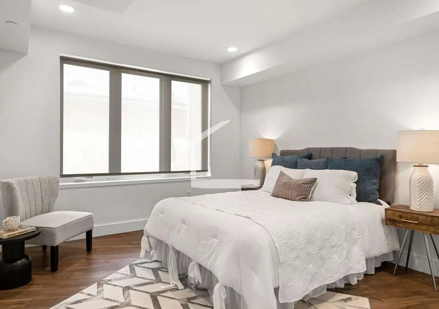 Modern 3-bed, 2-bath in Brighton for 8/1 or 9/1! — Photo 4
