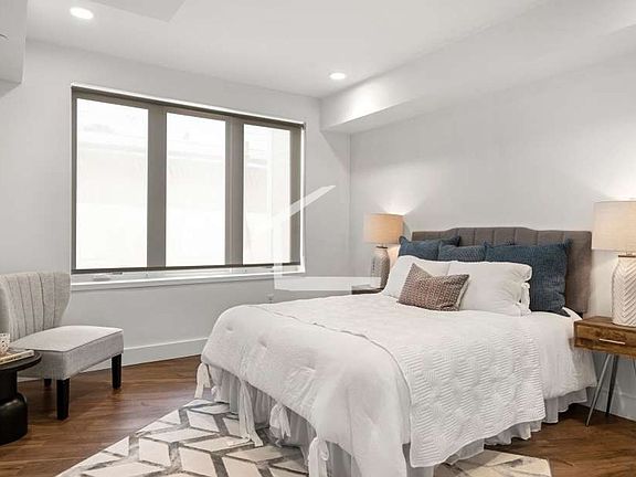 3rd image of 60 Hichborn St #2