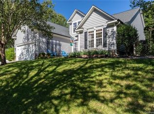 208 Whitegrove Dr, Fort Mill, SC 29715