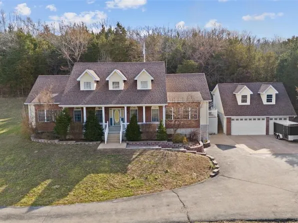 1736 Debra Ln, Arnold, MO 63010