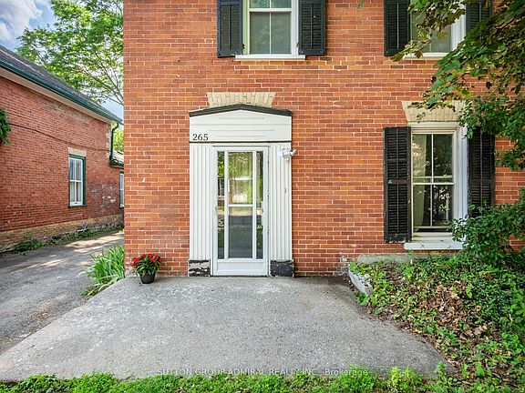5th image of 265 Stewart St