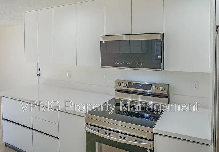 19505 NE 11th St — Photo 11