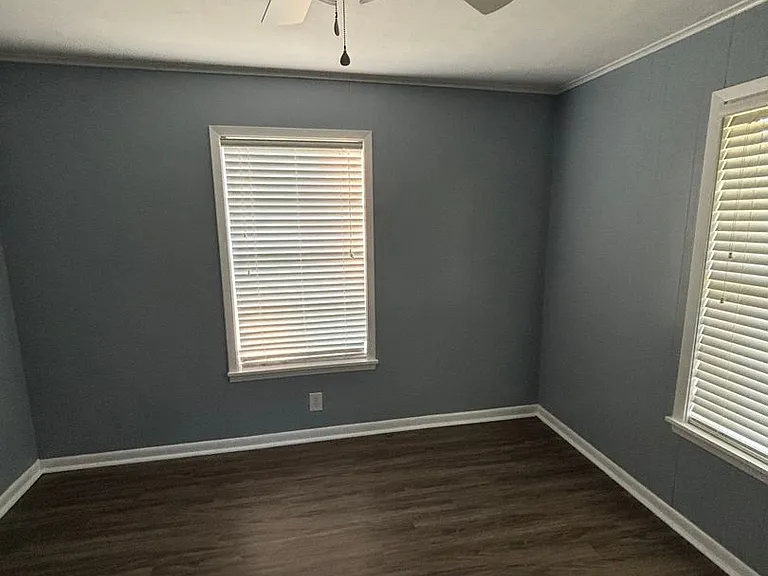 403 Polly St — Photo 11