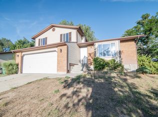 10273 S Countrywood Dr, Sandy, UT 84092