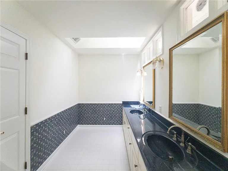 965 Millbrook Ct — Photo 20