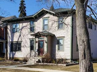 1025 Wisconsin St, Lake Geneva, WI 53147