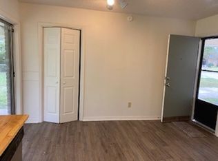 3903 Chateau Dr, Shreveport, LA 71108