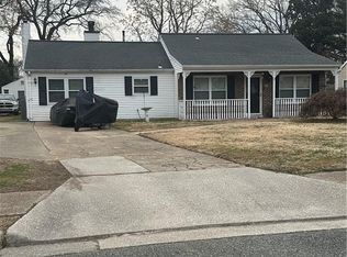 15 Phenix Ct, Hampton, VA 23661