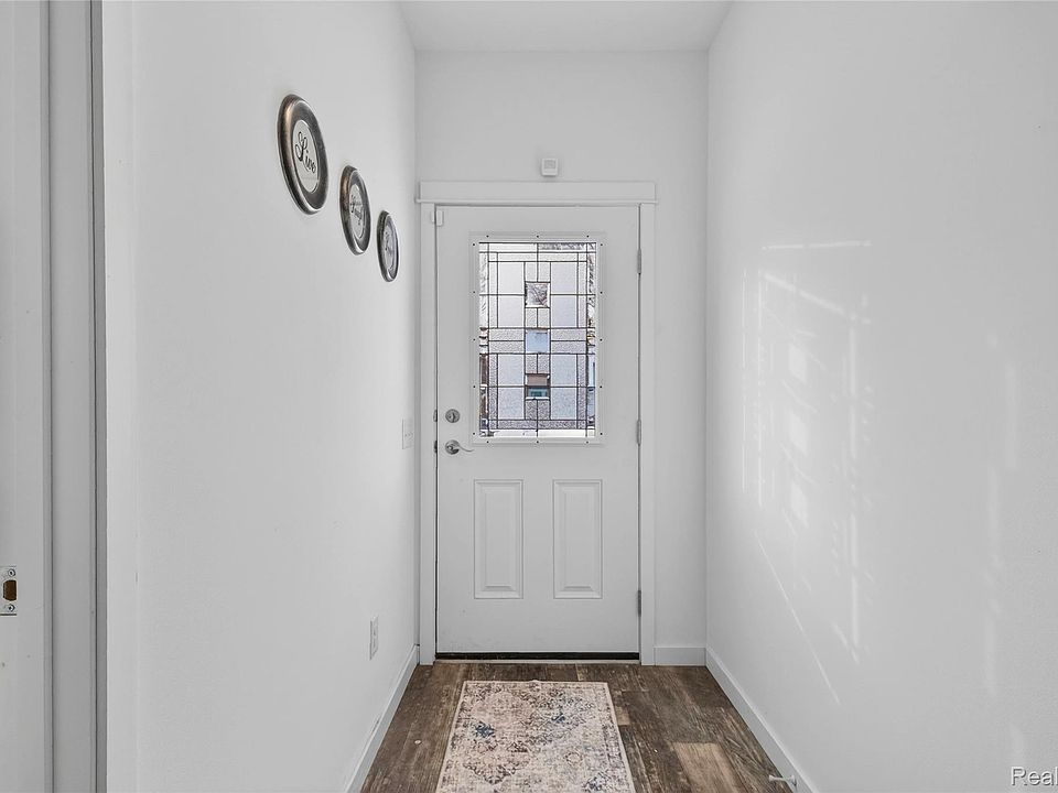 7559 Packard Ave, photo 13