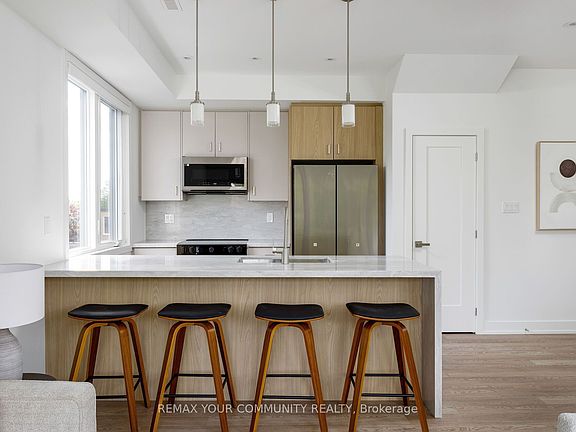 5th image of 103 Cavell Ave #2