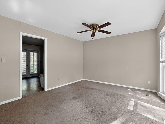 4th image of 5917 Dewey Heights Rd