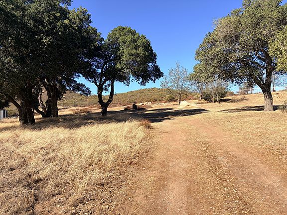 2nd image of 16620 Valley Hi Dr