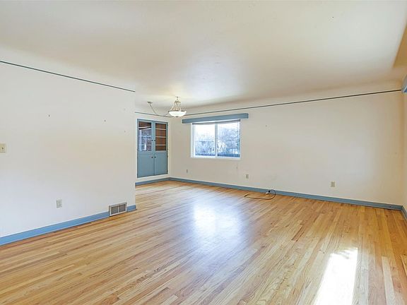 2nd image of 200 North Ave W Unit A